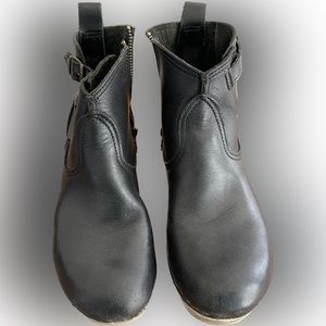 Original No 6 clog boots.  About 5 years old.